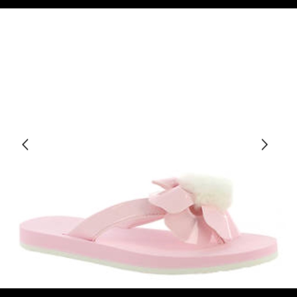 UGG k poppy sandels NWT size 2🌸Kids..
